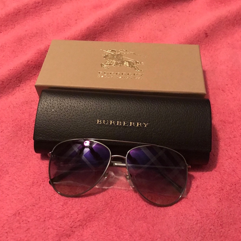 Burberry Aviator Sunglasses with Silver Frame